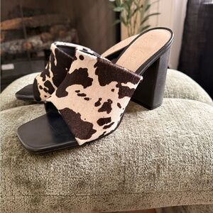 Journee Collection Black & White Cow-Print Block Heel Mule